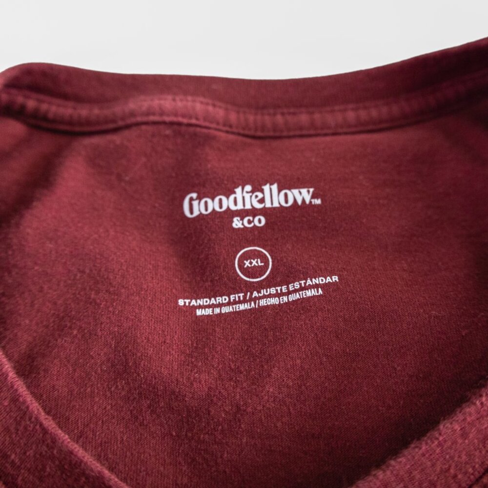 Goodfellow and Co Maroon Roaring Grizzly Bear Standard Fit Graphic T-Shirt - Picture 2 of 7